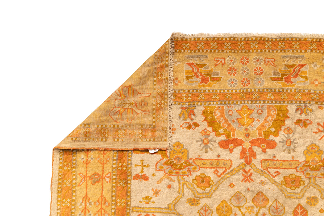 Light Tones Gold and Ivory Oushak Rug. 79 x 116 in. image 4