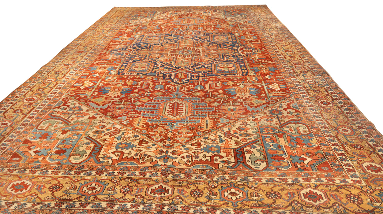 Bold Central Medallion Heriz Rug. 135 x 200 in. image 1