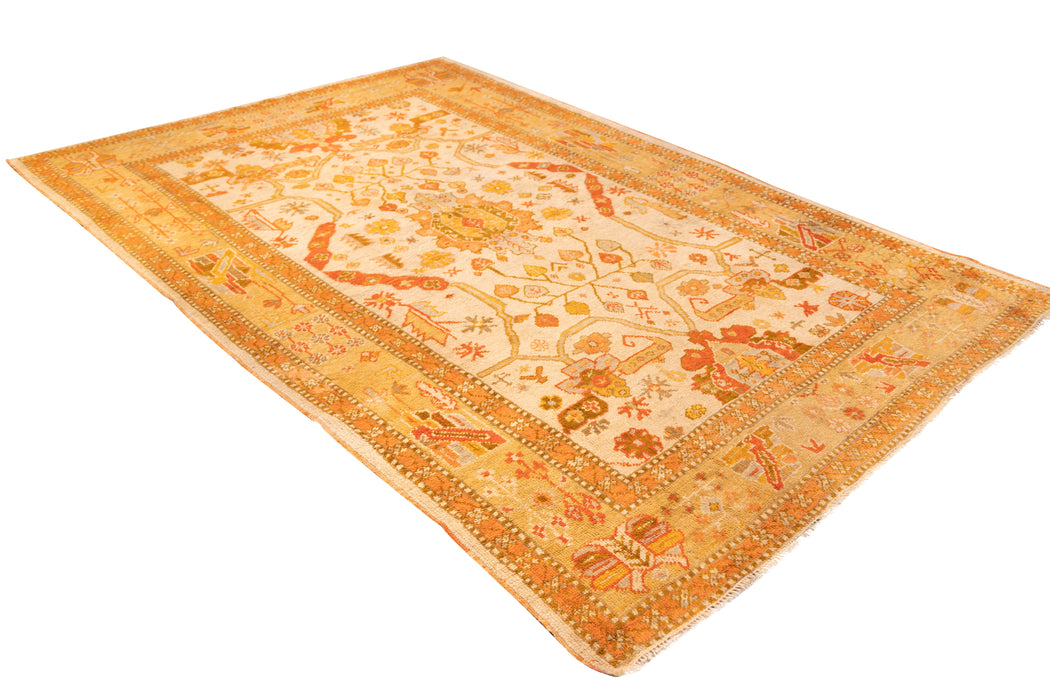 Light Tones Gold and Ivory Oushak Rug. 79 x 116 in. image 1