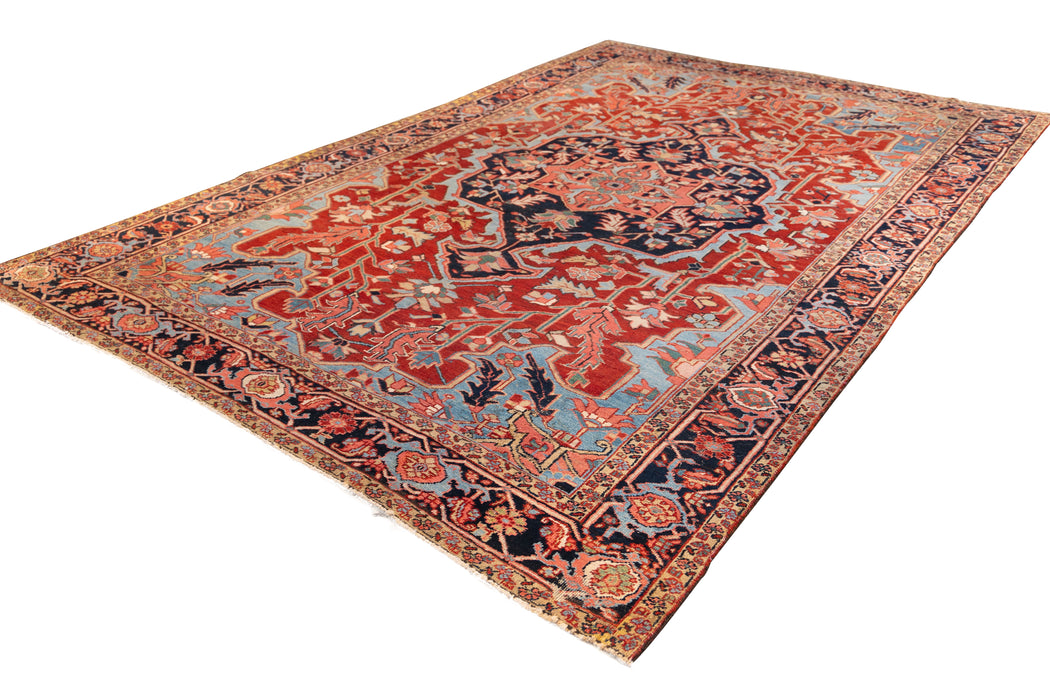 Classic Central Medallion Heriz Rug. 91 x 144 in. image 2