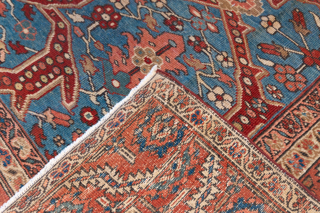 All Over Design Tribal Heriz Rug. 114 x 152 in. image 4